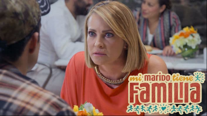 Ana le hace una advertencia a Julián