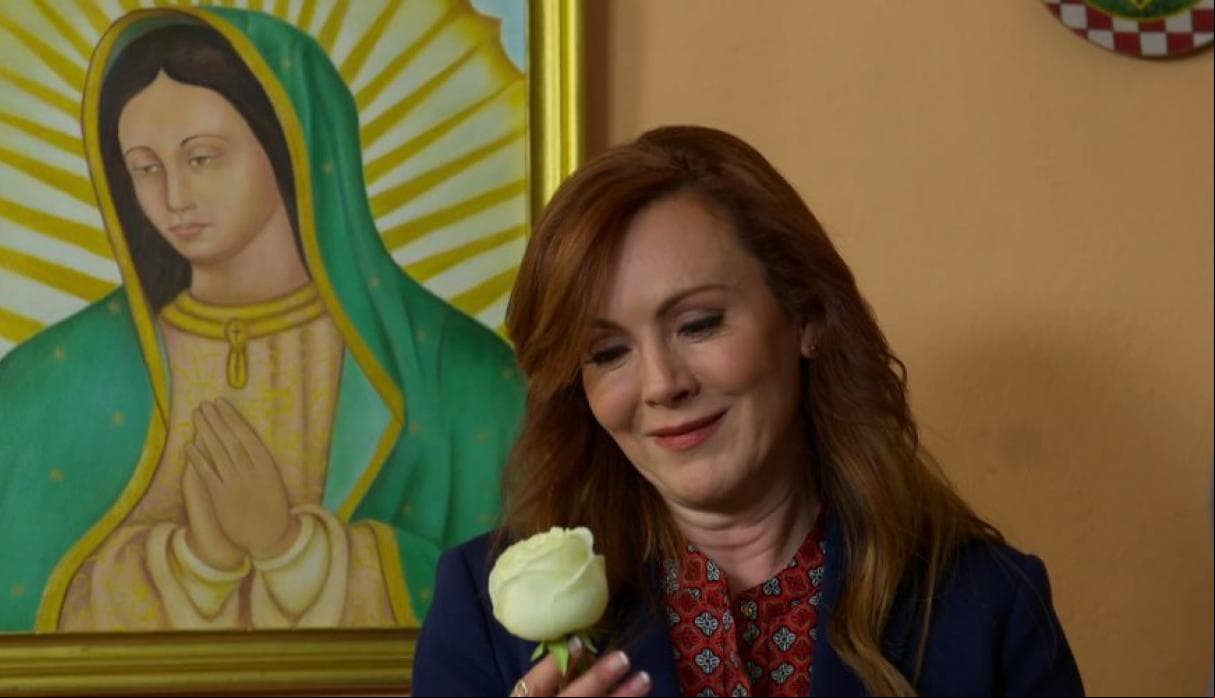 ¿Dónde ver capítulos completos de La Rosa de Guadalupe?